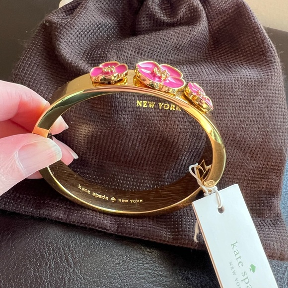 NWT Kate Spade Pink Flutter Floral Gold Bangle Bracelet - Picture 11 of 11